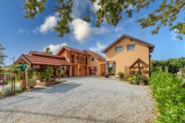 House Klara With Sauna and pool