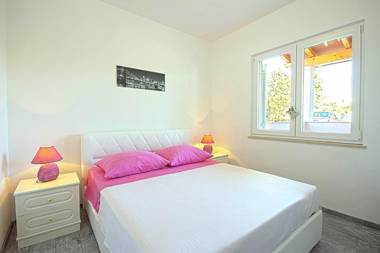 *Amazing modern apartment with 2 bedrooms*