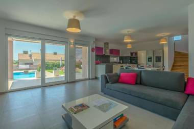 Villa Stefanja kids friendly with sea view