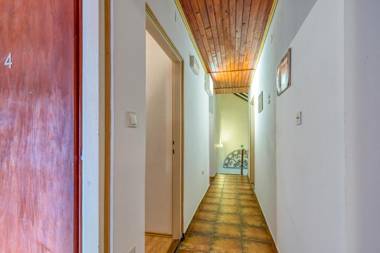 Lake House Felice - Happy Rentals