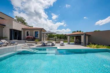 Villa Lukas Markovici