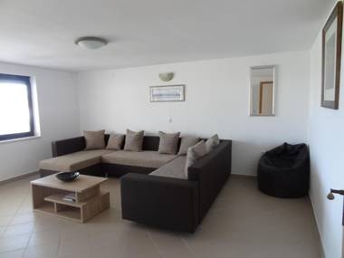 Modern island apartment with pool 80 meters from the sea B