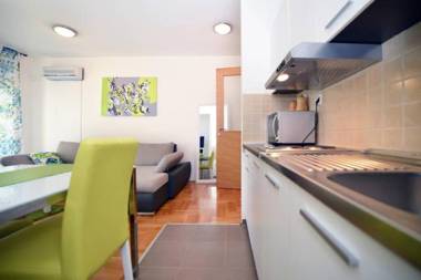 Apartment Capital Town-free parking