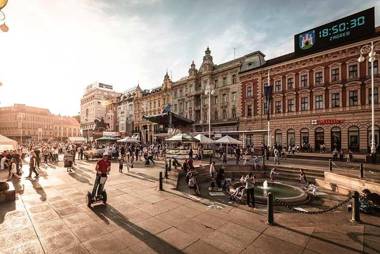 Tesla Boutique Apartments & Rooms