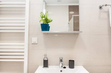 Luxury Main Square Apartments