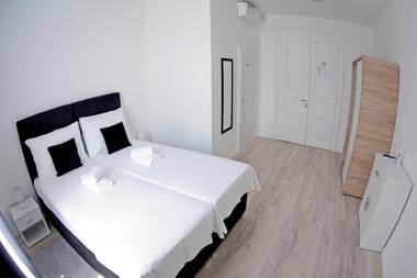 Virtus Apartments and Rooms
