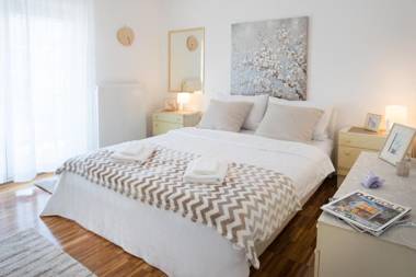 Spacious 2BDR Apartment with Beautiful Terrace