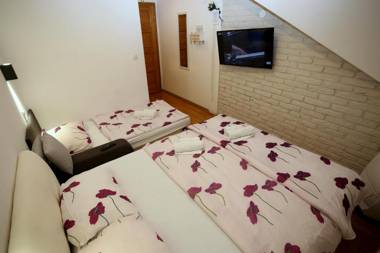 Apartments Rooms FONTANE TRNJE