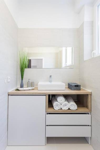 150sqm Main Square Apt!-4 Units-Great for Groups!