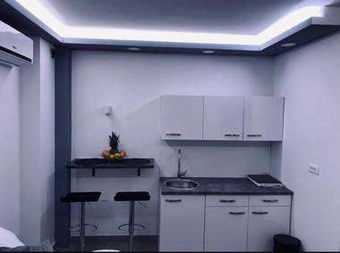 Jacuzzi Apartment Code 96