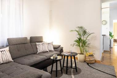 Modern Spacious 3BDR Apartment in heart of Zagreb