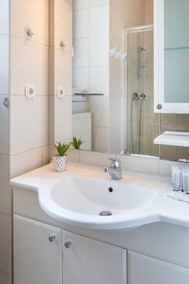 Bright and Spacious 2BDR Apartment in heart of Zagreb