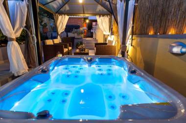 Pool Apartments Julia