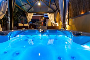 Pool Apartments Julia