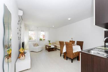 Deluxe Apartments Goya