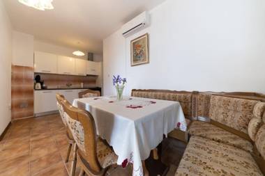 Villa Petar 1 - 10m from sea