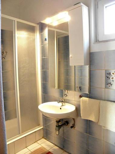 Apartments Gorda - 50m from beach