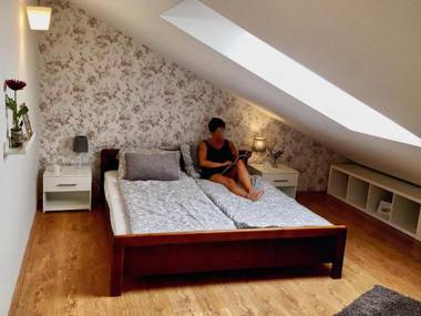 Sunset Hill Apartment