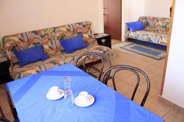 Apts and rooms Jagoda-parking