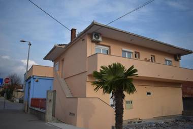 Apartments Nediljko & Mila