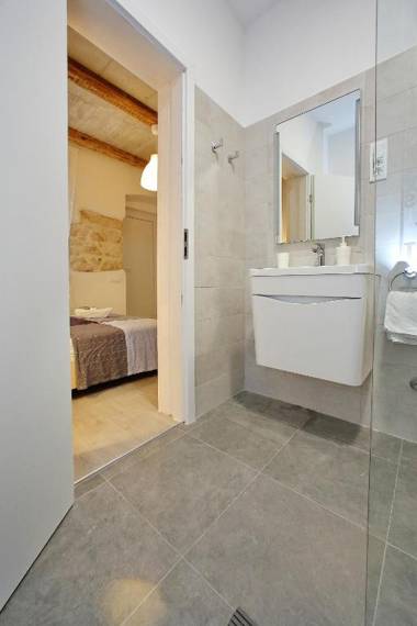 Guverna New City Accommodation