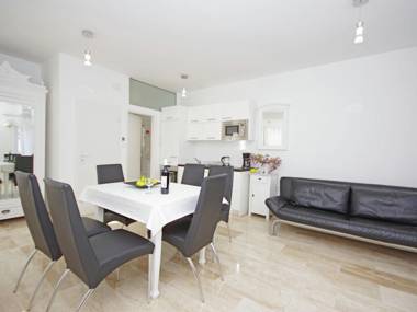 Modern Holiday Home in Zadar with Terrace