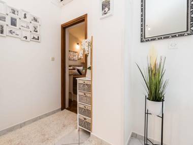 Modern Holiday Home in Zadar with Terrace