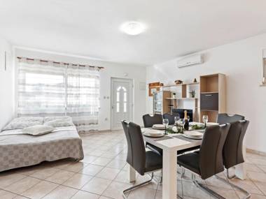 Alluring Apartment in Zadar near Sea