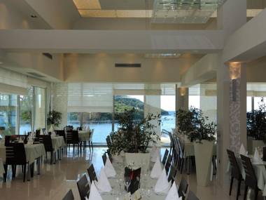 Comfortable apartment with a microwave at 1 km. from Vrsar