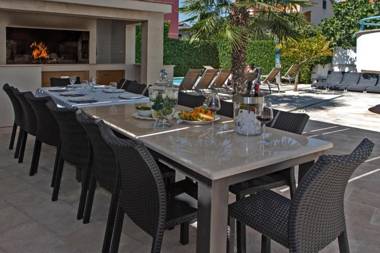 Apartments Villa Pina