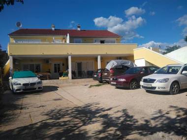 Apartments Sun & Sea