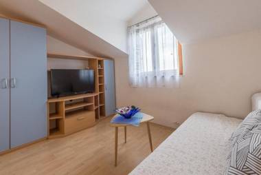 Apartments Friganović