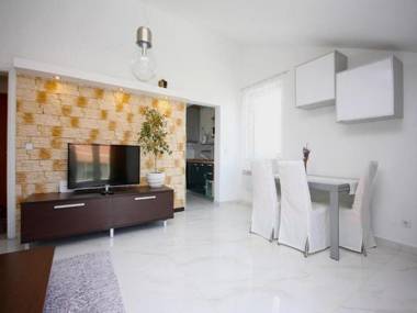 Deluxe Apartment Toni