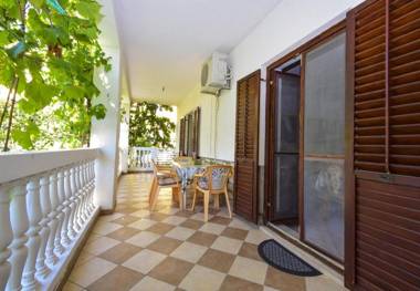 Apartments Snježa - green house