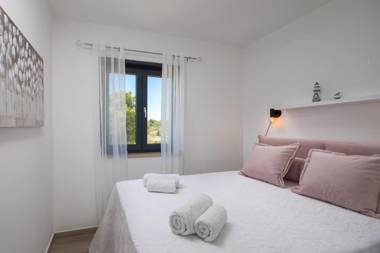 Villa Nadija with heated pool