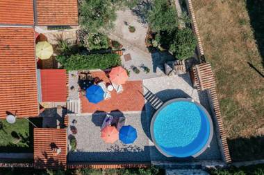 Apartment with pool Visnjan