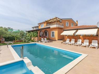 Modern apartment for families who want to enjoy a peaceful holiday