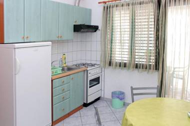 Apartment with a balcony and sea view - santek - AE1097