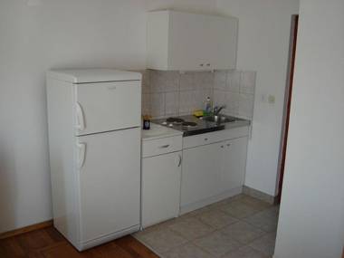 Apartments Rising Sun-20m from sea