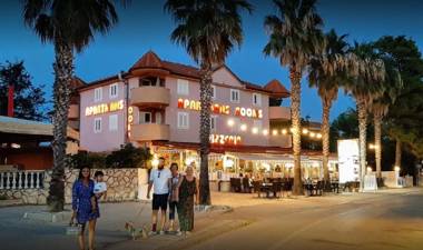 Apartments Monika - 10m from sea