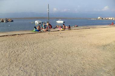 Apartments with a parking space Vir - 18946