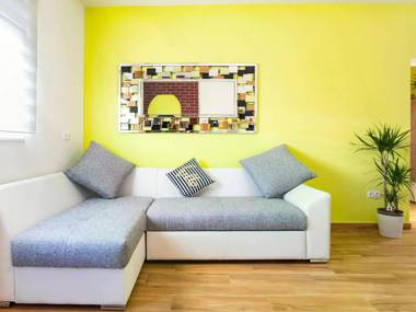 Simplistic Apartment in Vir with Garden