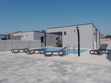 Lavish Holiday Home in Vir with Whirlpool