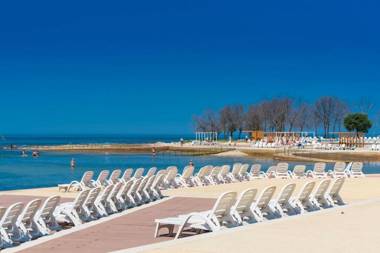 Apartments Polynesia Plava Laguna