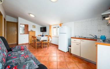 ALEKS house with apartments