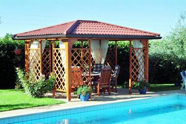 3 bedrooms villa with private pool enclosed garden and wifi at Umag 1 km away from the beach