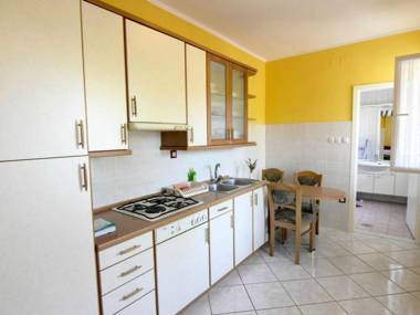 Apartmani Milos