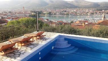 Apartmani Balan s vanjskim bazenom