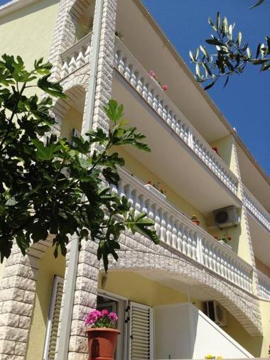 Villa Domora apartments