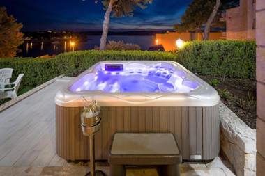 Apartments Villa Luxor